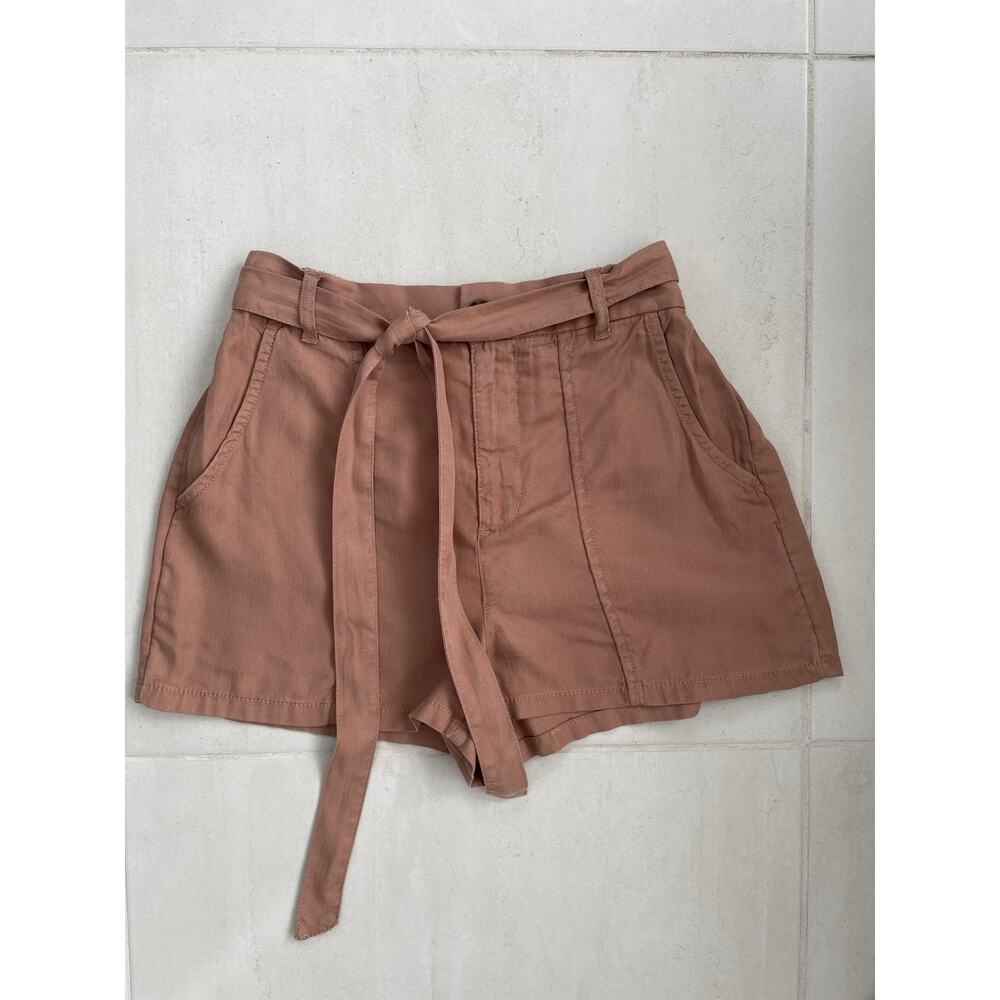 Nicole Miller New York Shorts Belted Pleated Summer Outdoors Minimalist